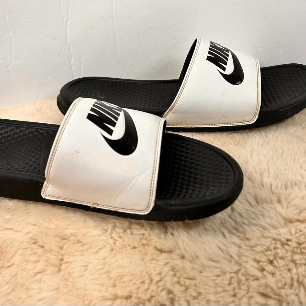 Nike Men's White and Black Slide Sandals size 13
